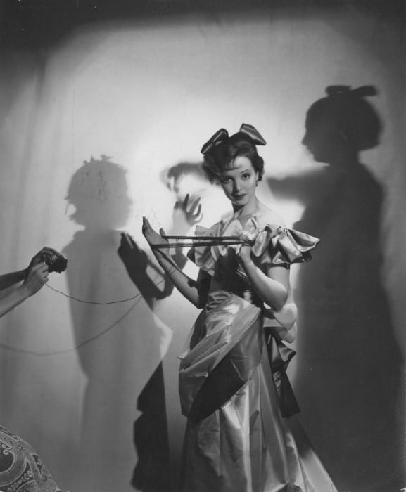 British actress Jessie Matthews wearing an off-the 8