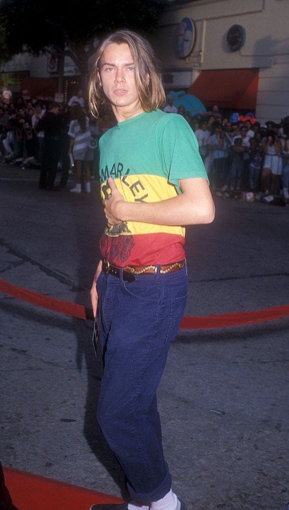 River Phoenix fashion style outfits grunge 90s 4