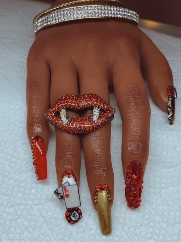 World Series Poker manicures nail art 4