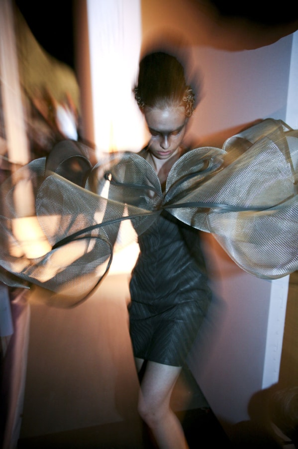Iris Van Herpen S/S 09 'Refinery Smoke' backstage 0