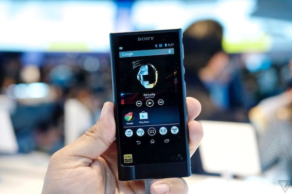 ☆最終お値下げ・激レア☆ 2PM Walkman Amazon.com: Sony Walkman NWZX2BLK 128 GB Hi-Res Digital