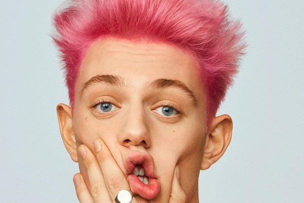 Pink hair, do care (about the planet): Bleach launch plastic-free hair dye  | Dazed