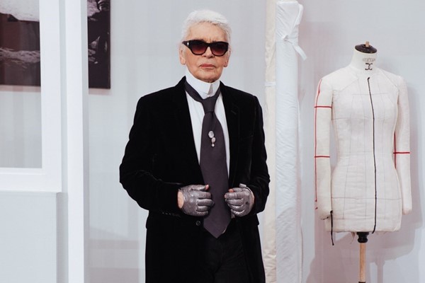 Legendary Chanel designer Karl Lagerfeld has died