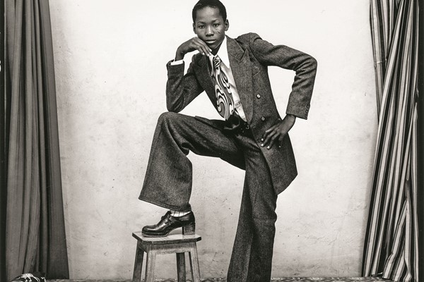 Previously Unseen Malick Sidibé Photographs Go On Display 