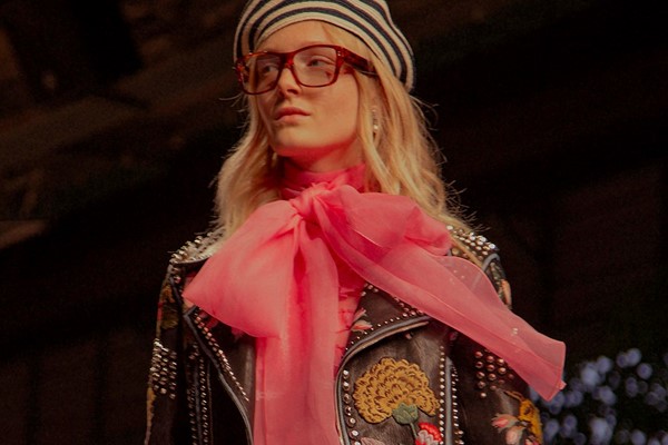 Maps, psychedelia and optical illusions: Gucci SS16 Womenswear | Dazed