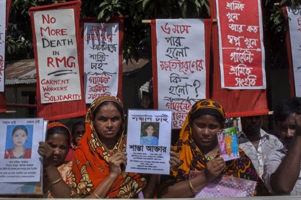 Taslima Akhter: the photographer who watched Rana Plaza collapse | Dazed