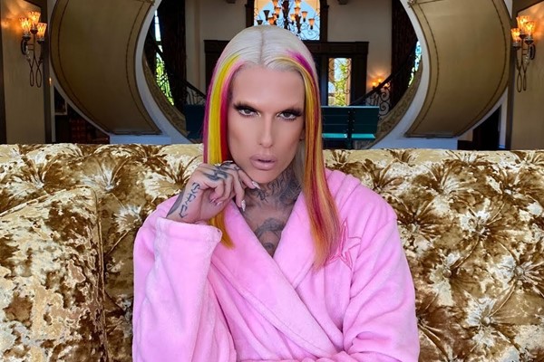 Jeffree Star Has Been Accused Of Sexual Assault And Violence With Weapons Dazed