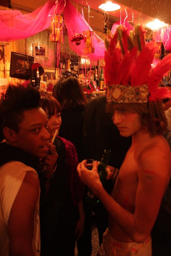 Models&#39; headwear designed by Tomi www.tomi-hair.co 1