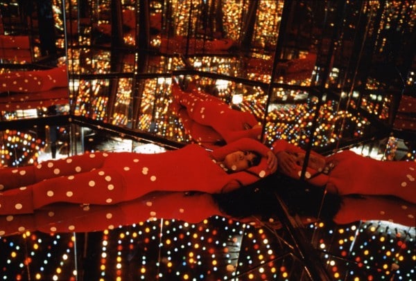 Yayoi Kusama with Infinity Mirrored Room, 1966 7