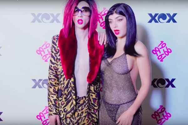 Xcx Sex - Unpacking every reference in Charli XCX and Troye Sivan's '1999' video |  Dazed