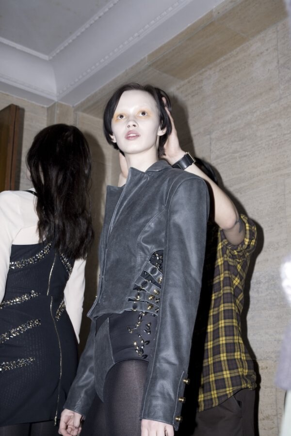 Image 0
