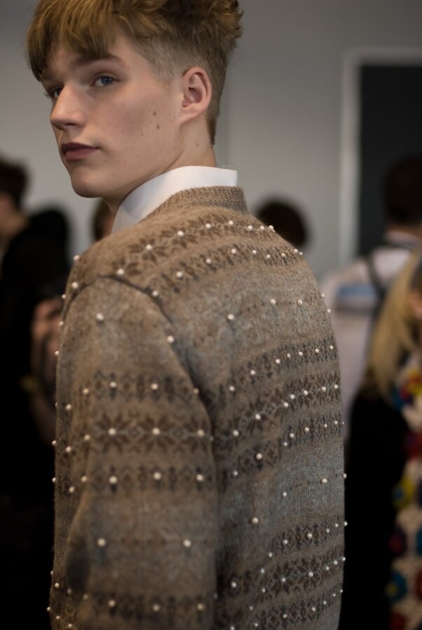 Image 0