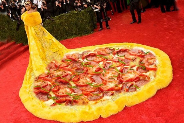 Rihanna Met Ball Pizza meme
