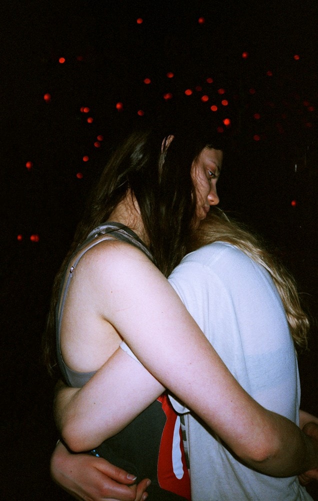 RE_ANN_HUGGING_KIRBY 0