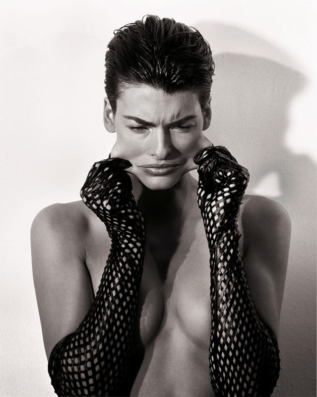 Linda Evangelista cult fashion moments 90s runway 1