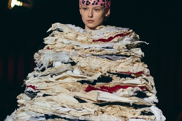 REI KAWAKUBO Comme Des Garçons Rei Kawakubo Served Muted Elegance at COMME des GARÇONS SS23