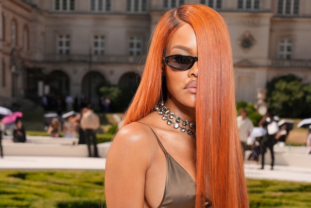 Long long ultra long hair