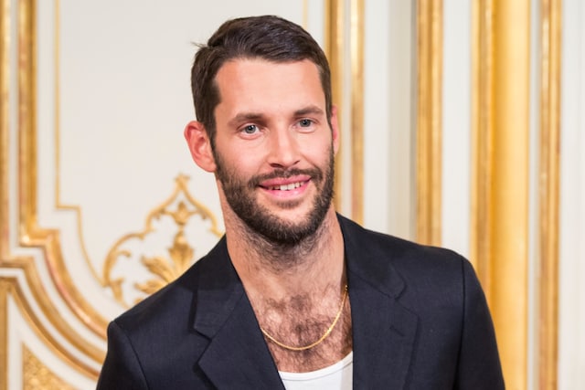Simon Porte Jacquemus