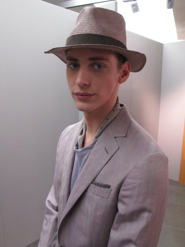 Image 0