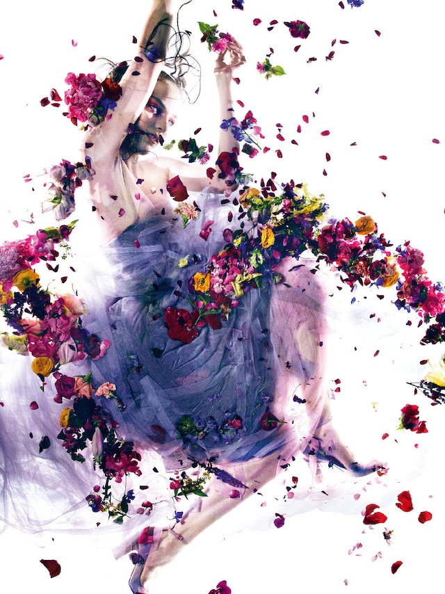 Dress by Oscar de la Renta; shoes by Valentino. 6