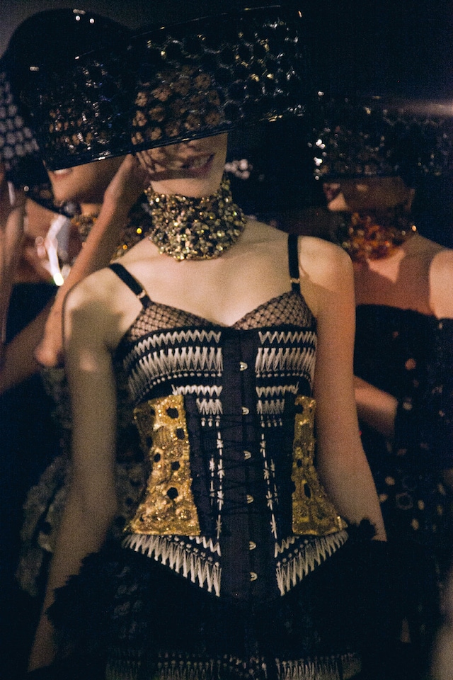 Image 0