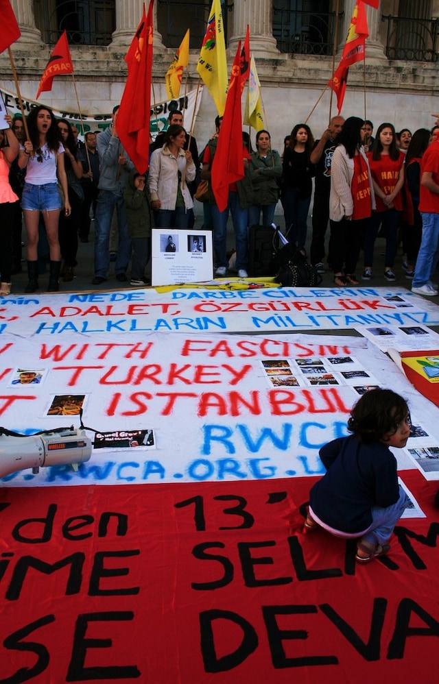 8962441327_e39a878392_b 6