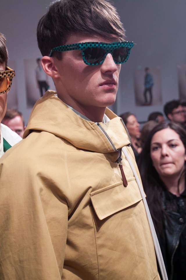 007_burberry_27 12