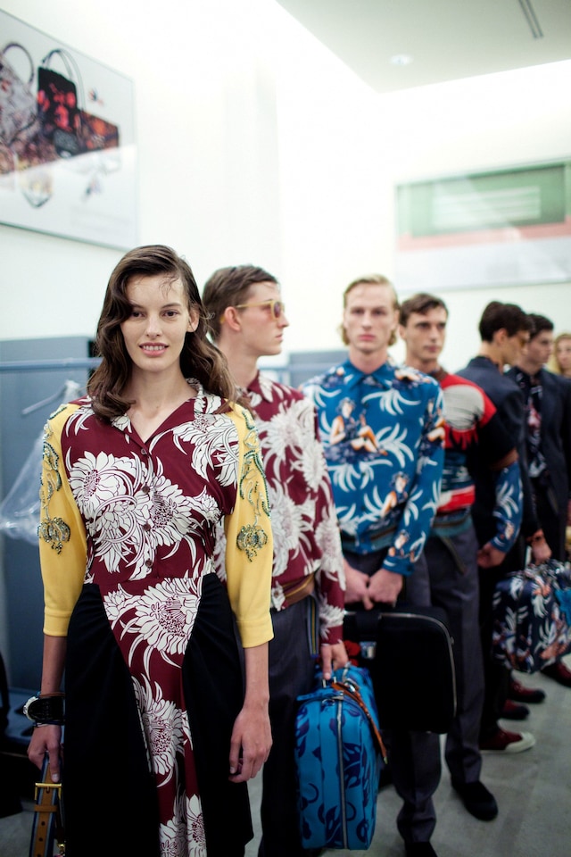 prada_def__33-Exposure 0