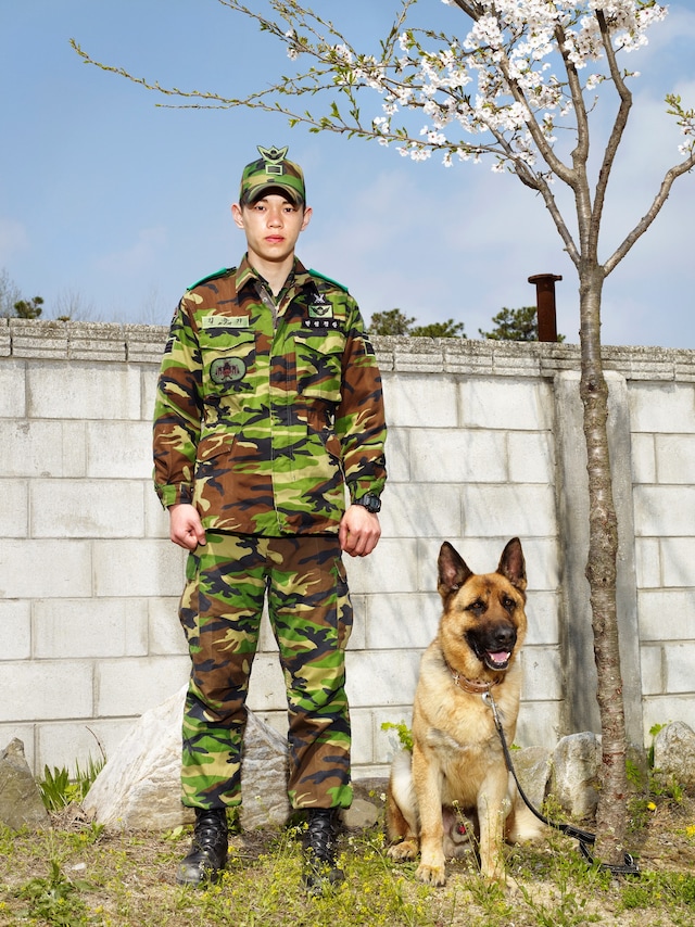 HEIN-KUHN_OH,Plate no 1, Middlemen,April 2010 16