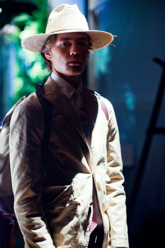 dsquared_def__20-Exposure 10