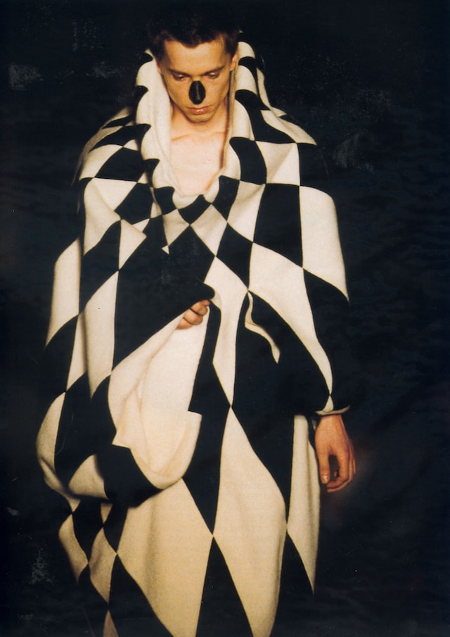 AngeloFigusSHOW1999MasterCollectionPhotoEtienneTor 8