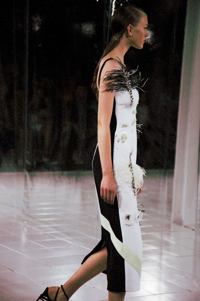 PRABALGURUNGss14_40 23