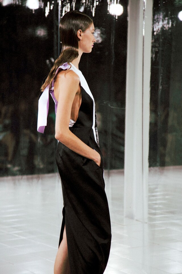 PRABALGURUNGss14_42 25