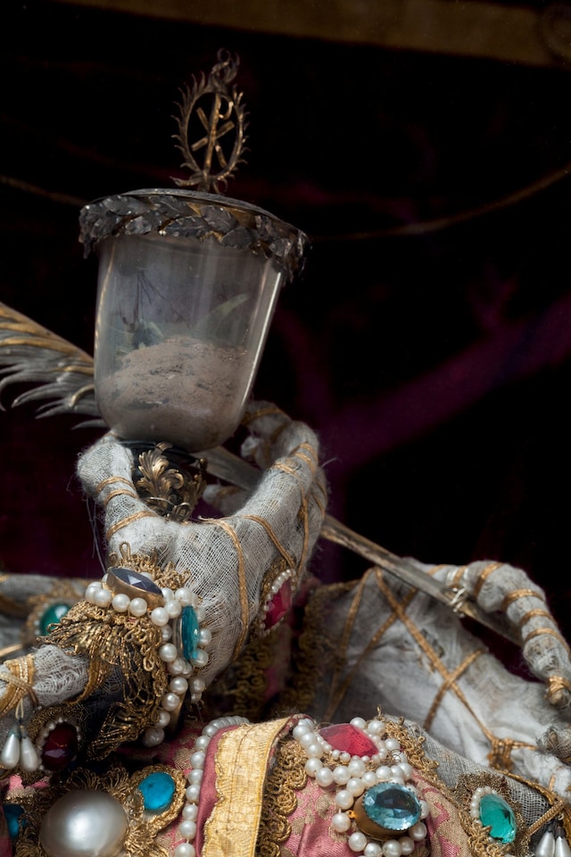 p.147 St Munditia grasps a flask &#169; Paul Koudounari 12
