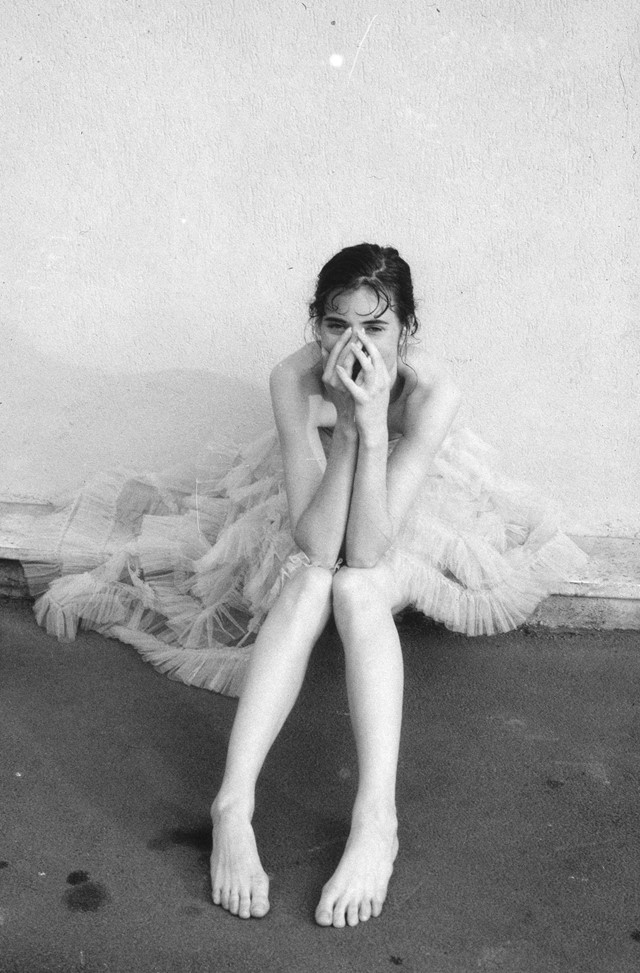 【人気沸騰】 Circle The May Remain Dazed | Day Corinne by Unbroken 芸術写真