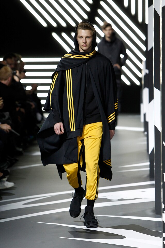 463945855FB00041_Y_3_Runway 7