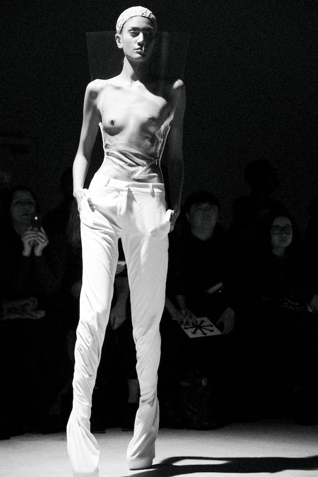 GARETHPUGH_AW14_23 11