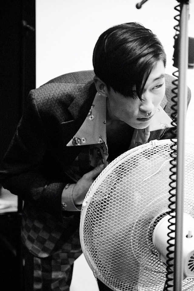 Vivienne Westwood Mens collections, Dazed backstage 12