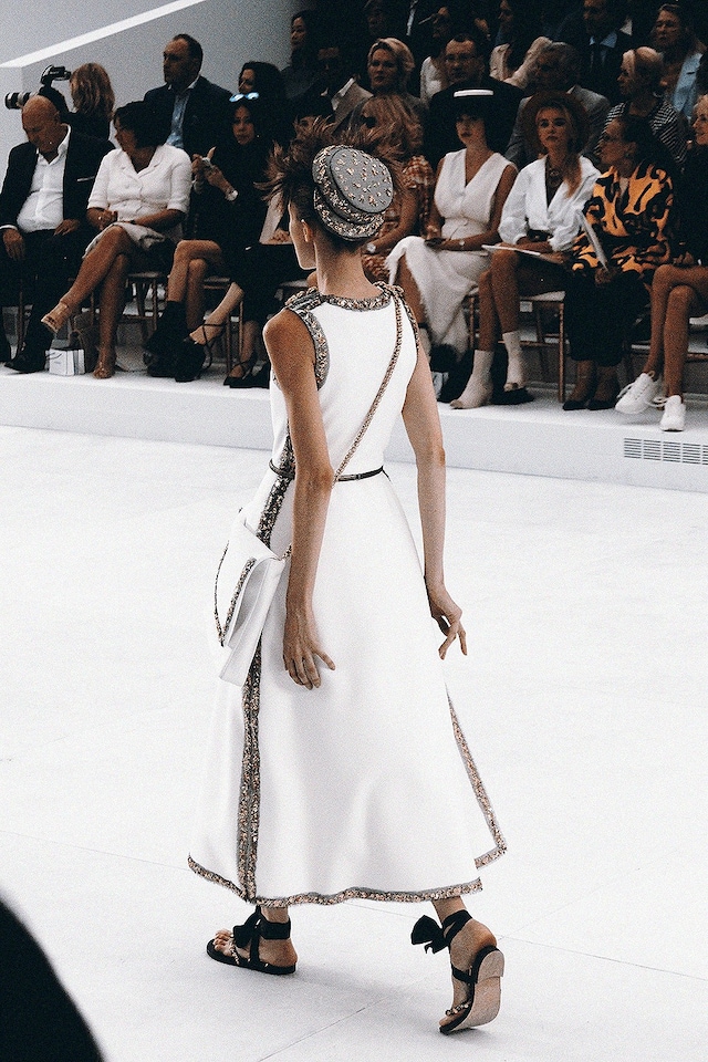 Chanel Haute Couture AW14 Susie Bubble Karl Lagerfeld 6
