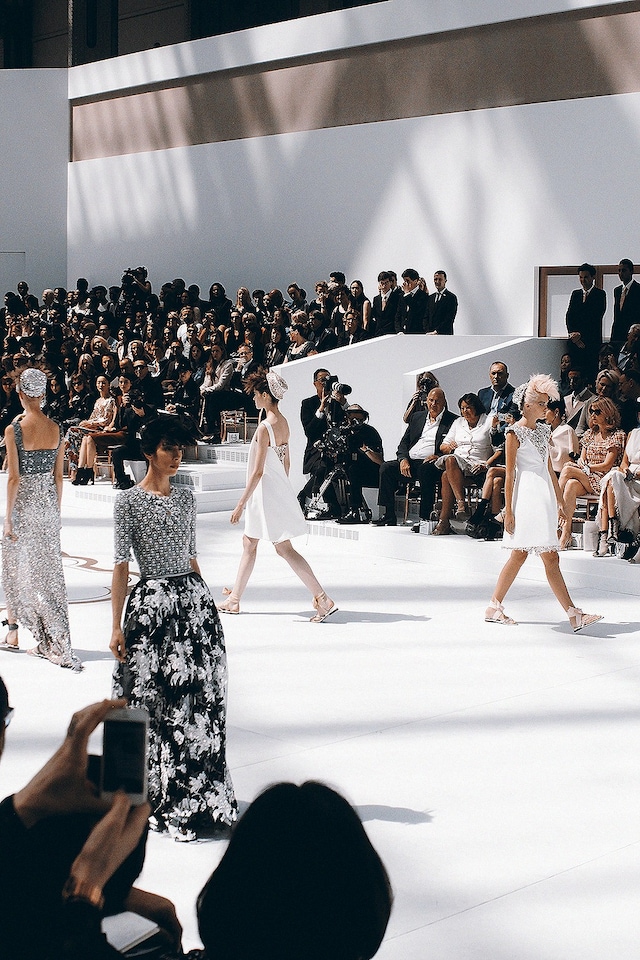 Chanel Haute Couture AW14 Susie Bubble Karl Lagerfeld 15