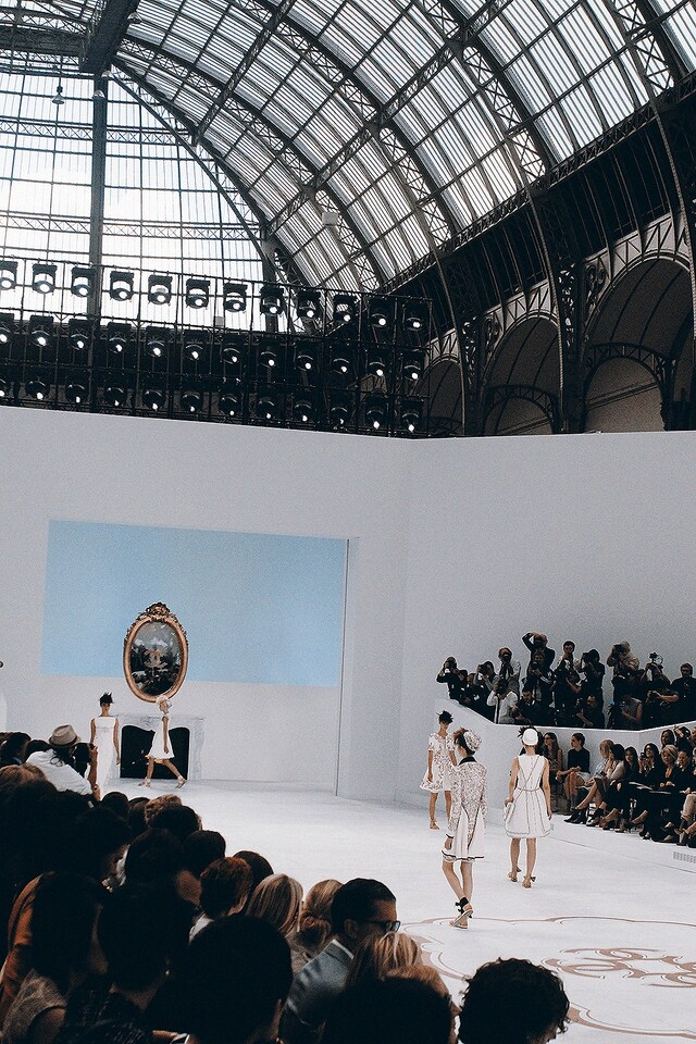 Chanel Haute Couture AW14 Susie Bubble Karl Lagerfeld 19