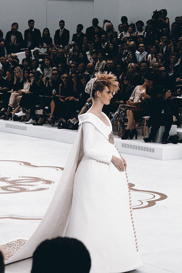 Chanel Haute Couture AW14 Susie Bubble Karl Lagerfeld 5