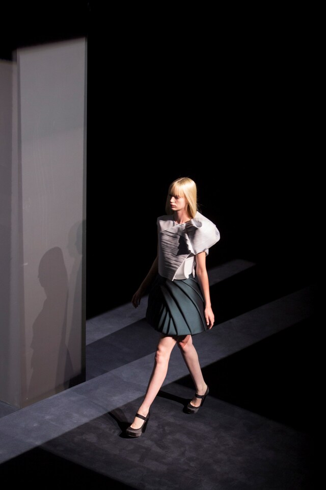 Dice Kayek AW14 Haute Couture Paris backstage Dazed 15