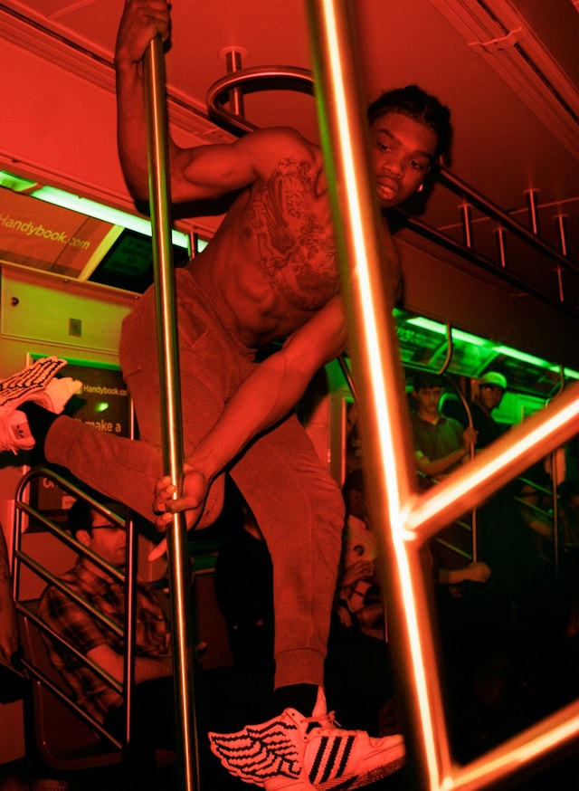SamNixon_ShowTime_0092_008 1