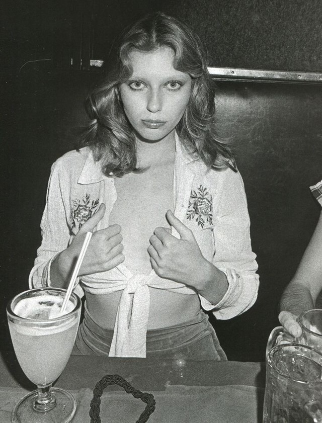 Bebe Buell at Max’s Kansas City, 1972