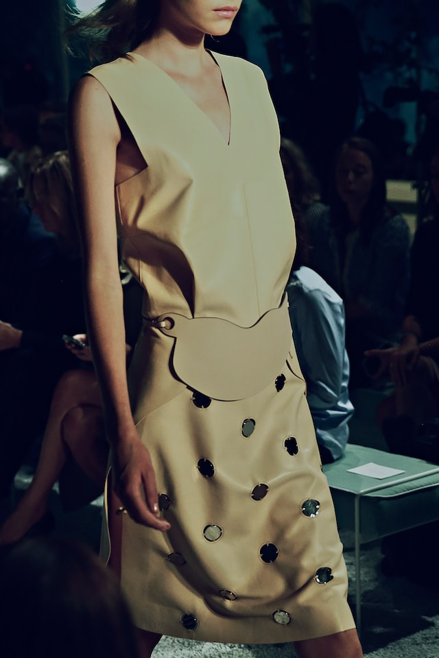 Tod&#39;s womenswear SS15 25