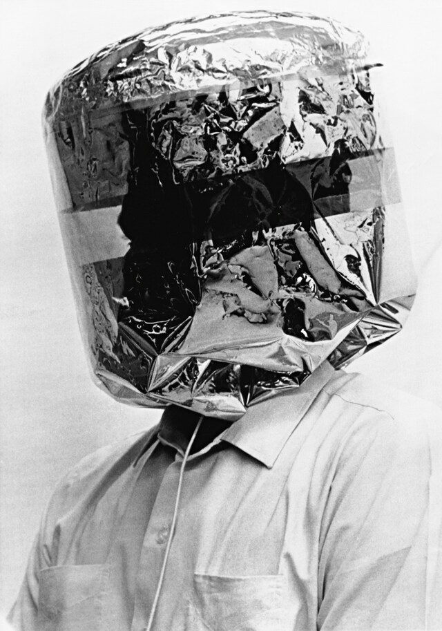 Maskfrom the series Proxima2014. Courtesy SaraLena 1