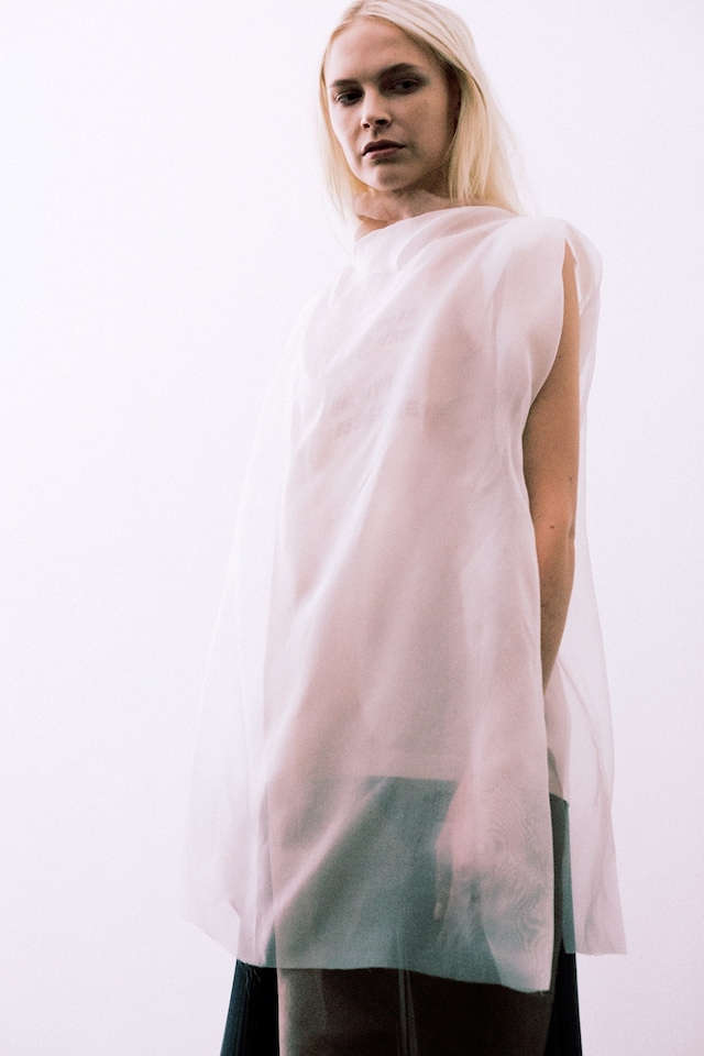 Backstage at Yang Li SS15 Dazed Lea Colombo 10