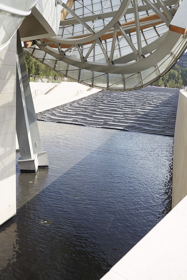 The Flow - Louis Vuitton SS15 collection by Juergen Teller 30
