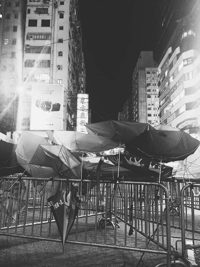 Hong Kong Occupy Central umbrellas 11